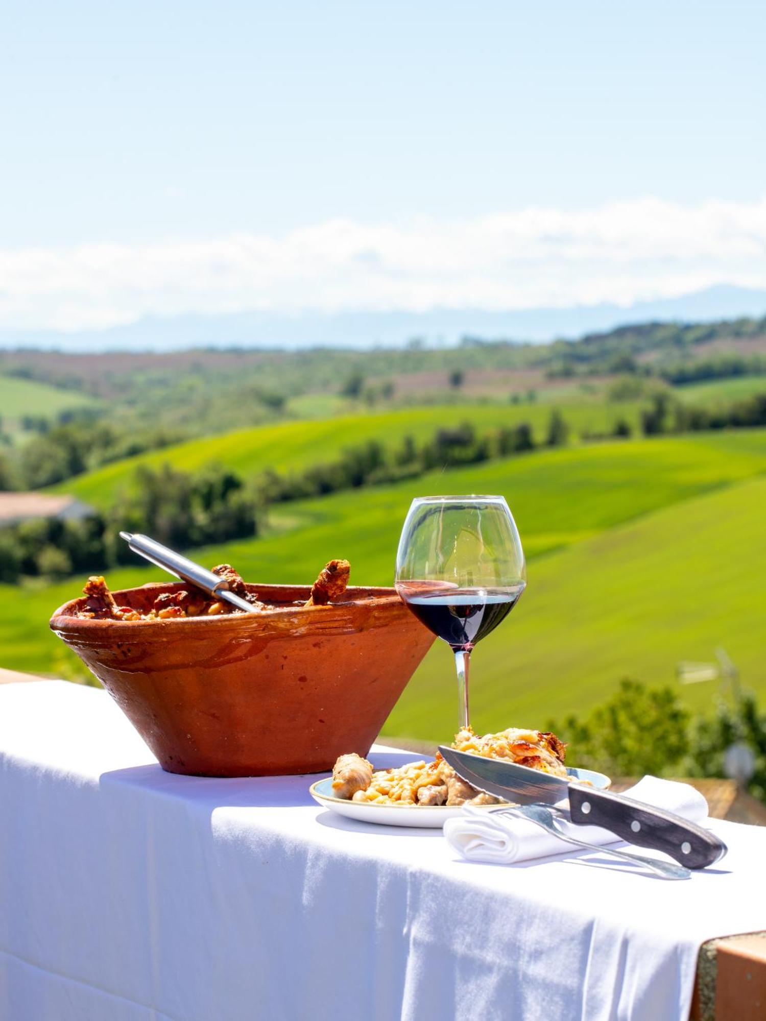 Logis Hotel - Auberge Du Pastel - Hotel 3 Etoiles Et Restaurant Nailloux ภายนอก รูปภาพ