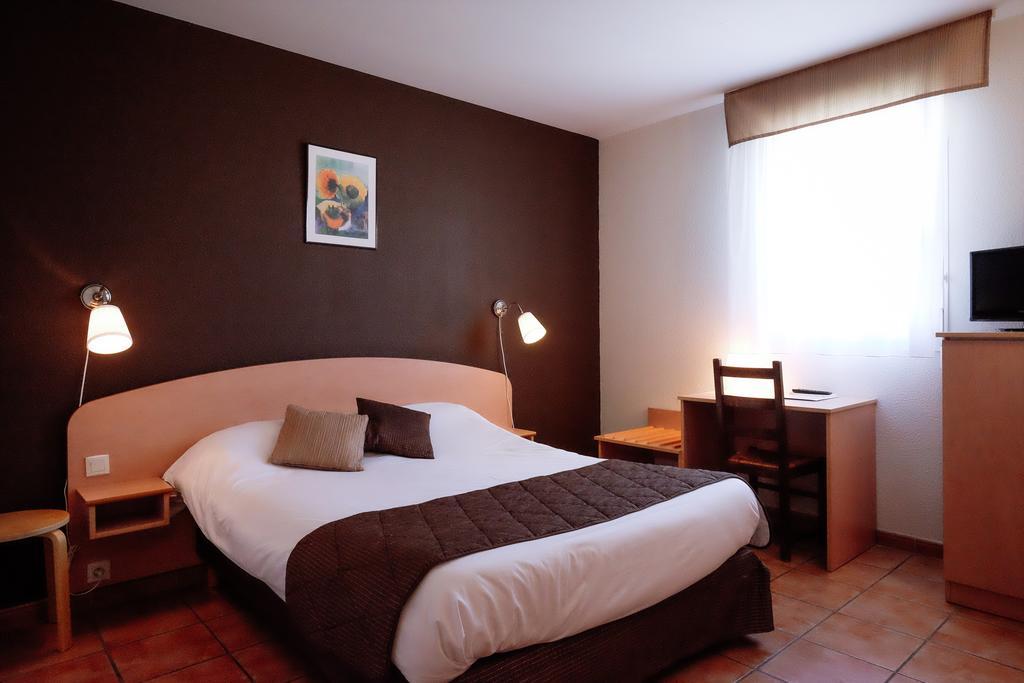 Logis Hotel - Auberge Du Pastel - Hotel 3 Etoiles Et Restaurant Nailloux ภายนอก รูปภาพ