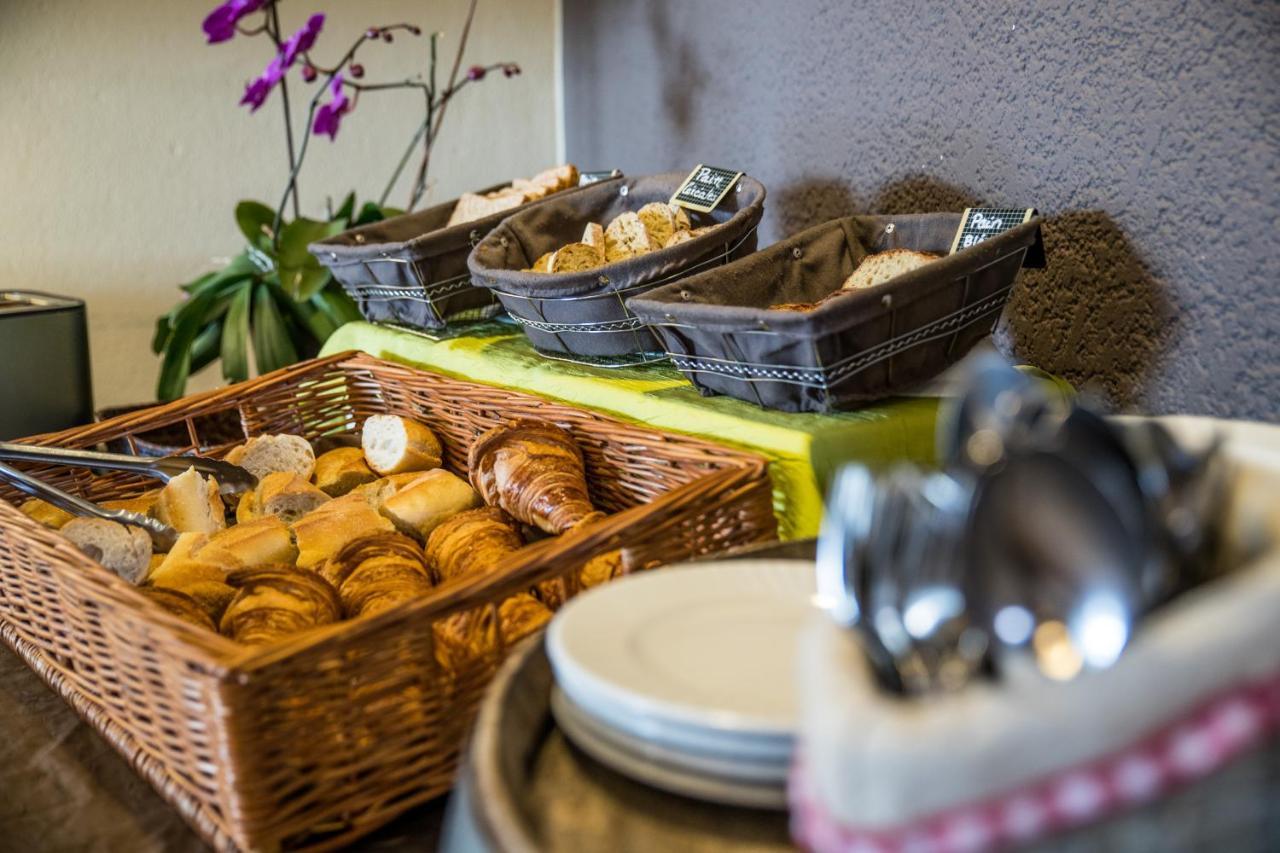 Logis Hotel - Auberge Du Pastel - Hotel 3 Etoiles Et Restaurant Nailloux ภายนอก รูปภาพ